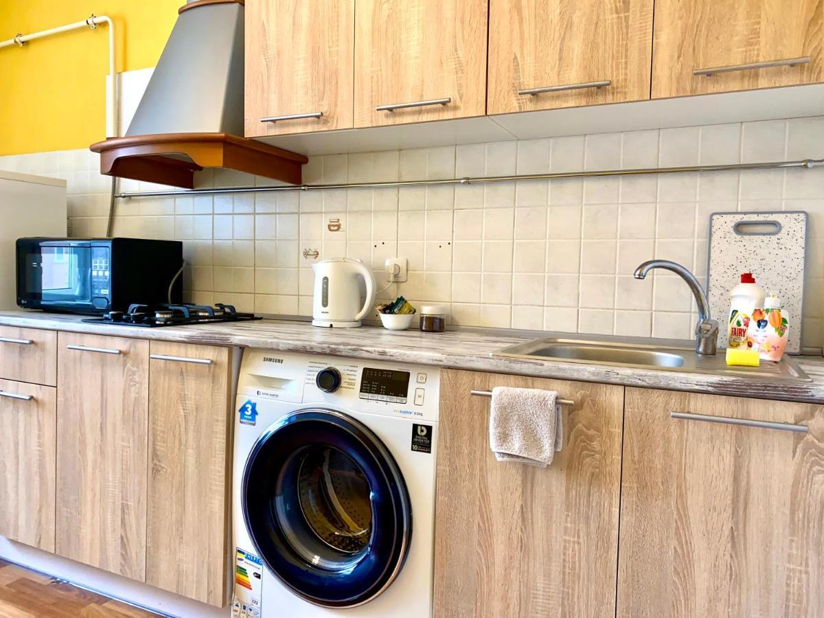 Apartpoltava Центр Полтави, Простора Та Зручна Квартира Біля Пует, 2-Окремі Кімнати, Звітна Документація Для Відрядження Exterior photo